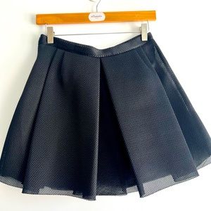 Women’s Pleated Mesh SKIRT 🖤 Made in ITALY 🇮🇹